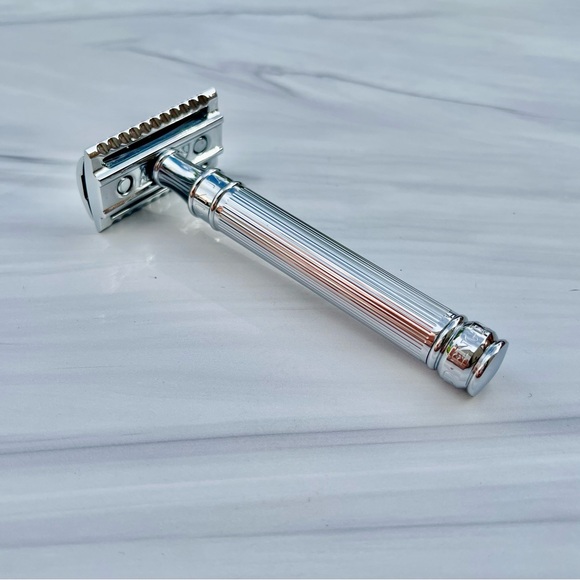 New - Never Used - CHROME DOUBLE EDGE RAZOR - LONG HANDLE - Picture 5 of 8